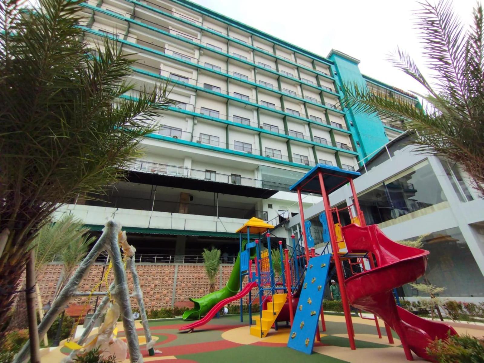 Hotel Gren Alia Jacarta Exterior foto